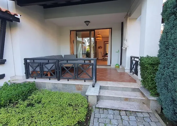 Oasis Apartment, луксозен в комплекс оазис *